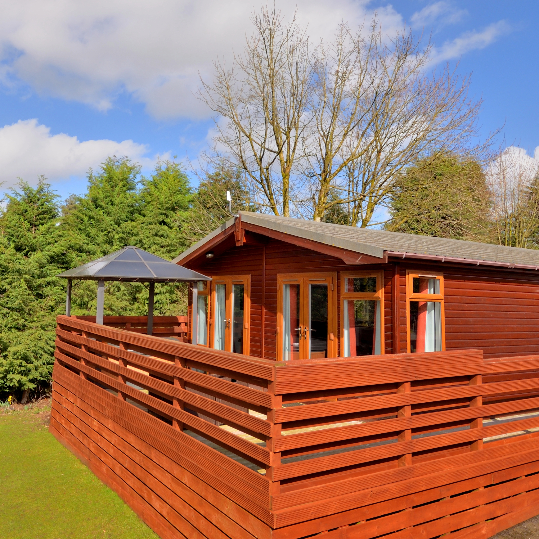 lodges with hot tubs 